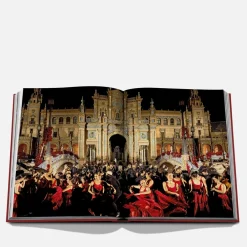 Bedroom|Dr. Martens Assouline: Sevilla Arte