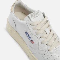 Trainers|Autry Medalist Leather Trainers - 3