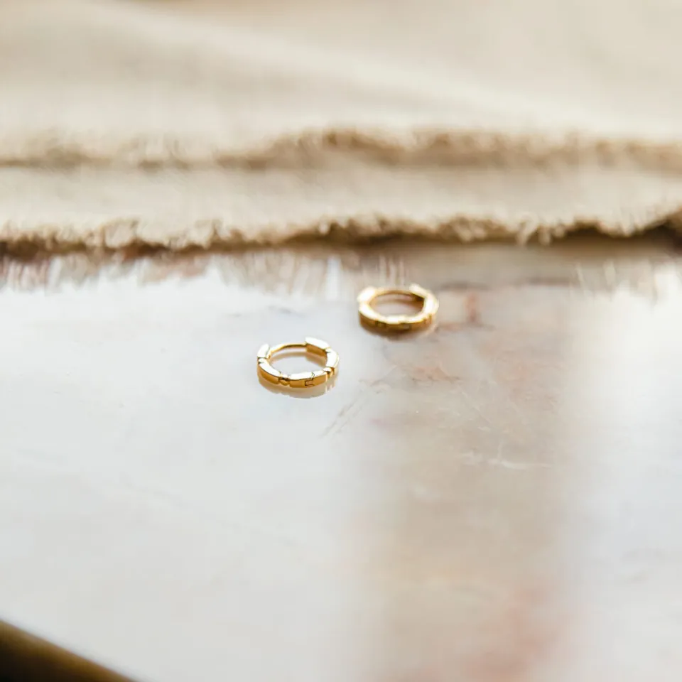 Jewellery|Dr. Martens Daisy London Stacked 18-Karat Gold Plated Huggie Hoop Earrings