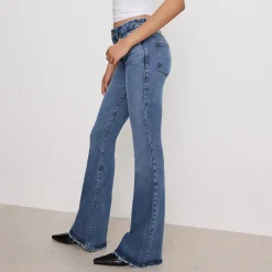 Jeans|Dr. Martens Good American Good Legs Flared Jeans - US 6/W28