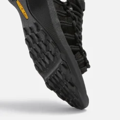 Sandals & Slides|Sandals|Suicoke Keen Women's Uneek Sneaker Slide Sandals - Black/Black - UK 5