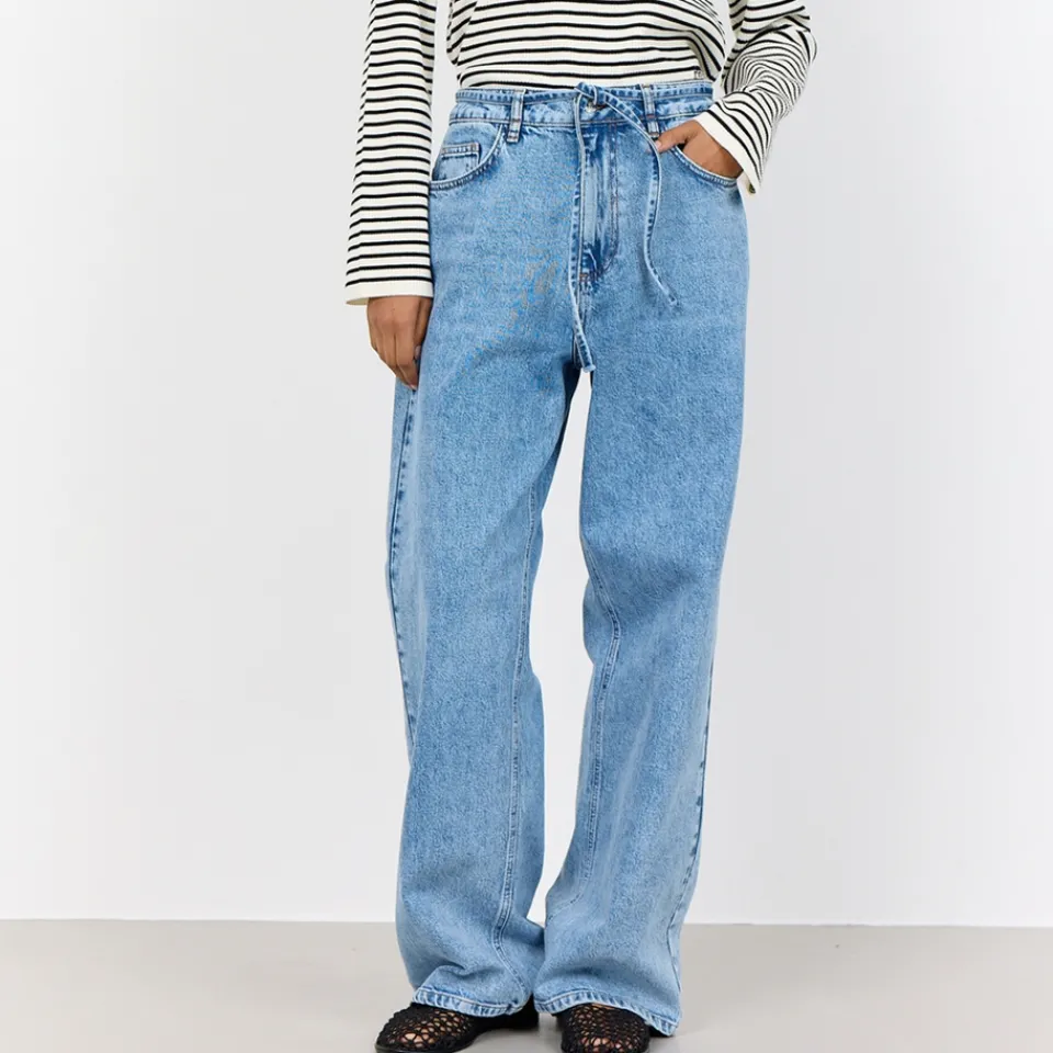 Jeans|Dr. Martens Leveté Room Kosa Denim Jeans - W26