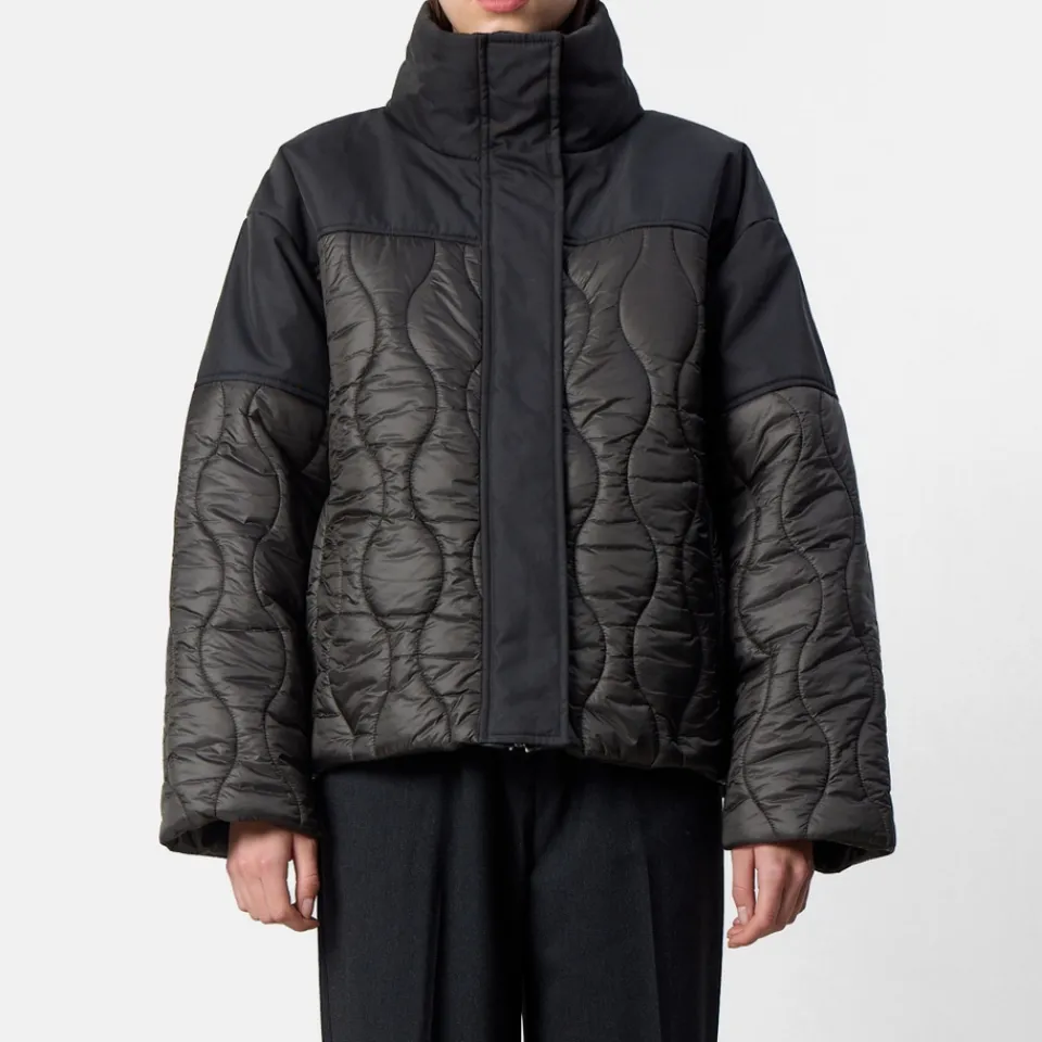 Jackets|Coats|Dr. Martens Leveté Room LR-Holly 4 Nylon Coat - M