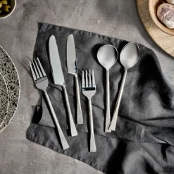 Dining|Dr. Martens Nkuku Usa Cutlery Set - Brushed Silver - Set of 16
