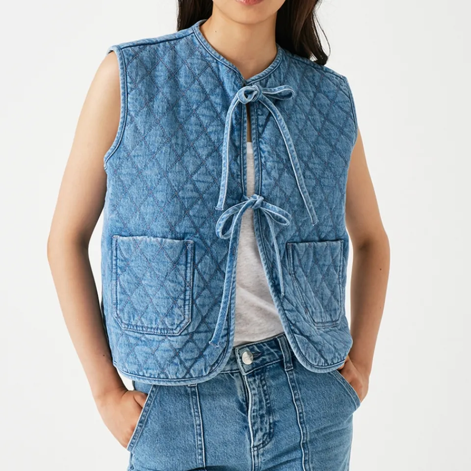 Jackets|Coats|Dr. Martens Seventy + Mochi Aria Cotton-Blend Chambray Quilted Vest - XS