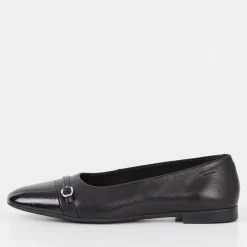 Flats|Dr. Martens Vagabond Women's Sibel Full-Grain Leather Ballet Flats - UK 3