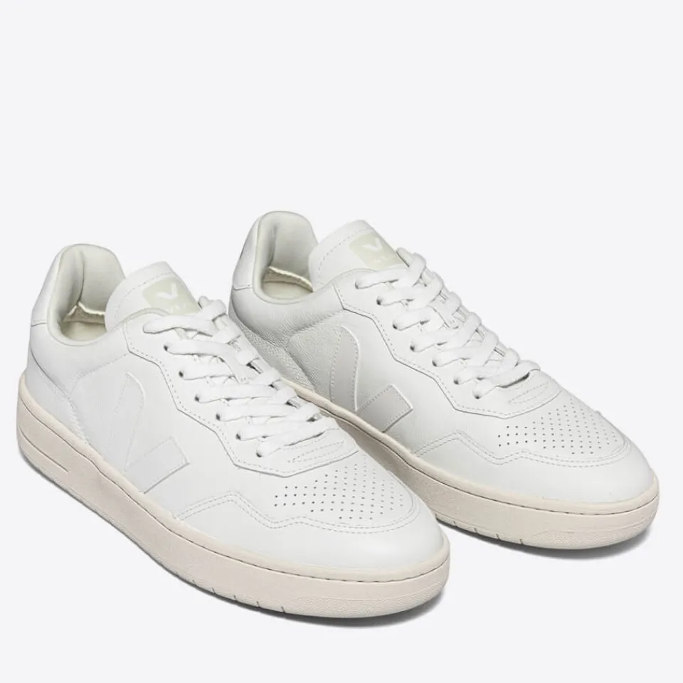 Trainers|Veja Men's V-90 Bastille Leather Trainers - UK 7