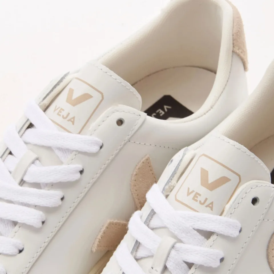 Trainers|Axel Arigato Veja Women's Esplar Leather Low-Top Trainers - UK 3