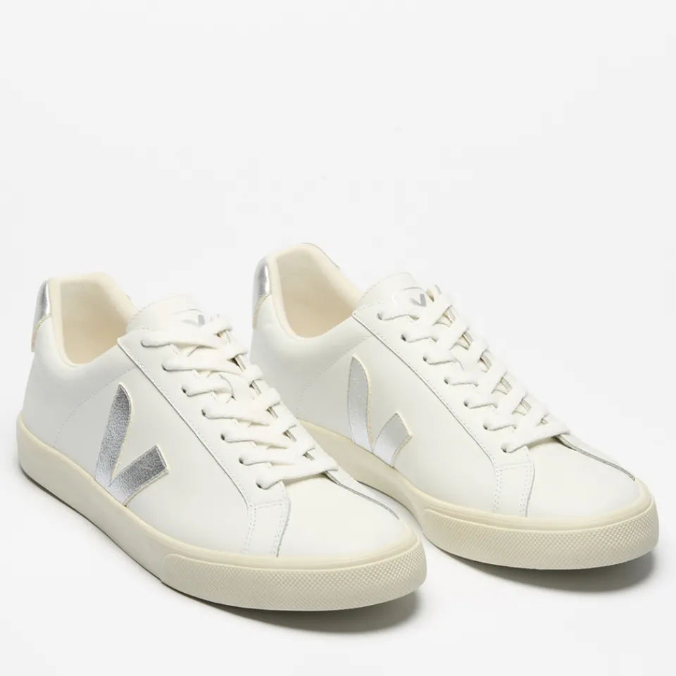 Trainers|Barbour Veja Women's Esplar Leather Low Top Trainers - UK 3