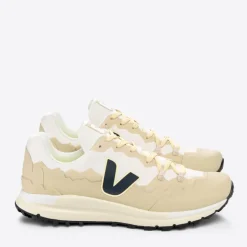 Trainers|Veja Women’s Fitz Roy Trek Shell Trainers - UK 4