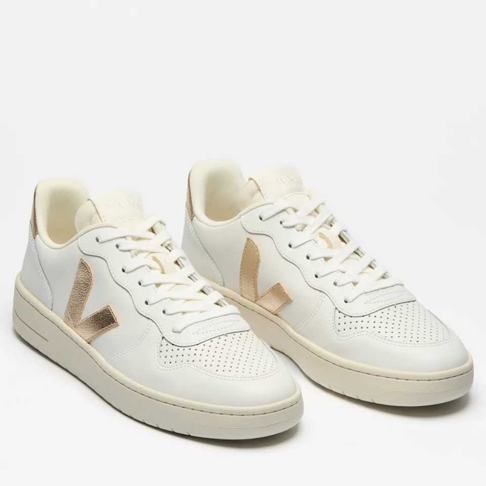 Trainers|Veja Women's V-10 Leather Trainers - UK 3